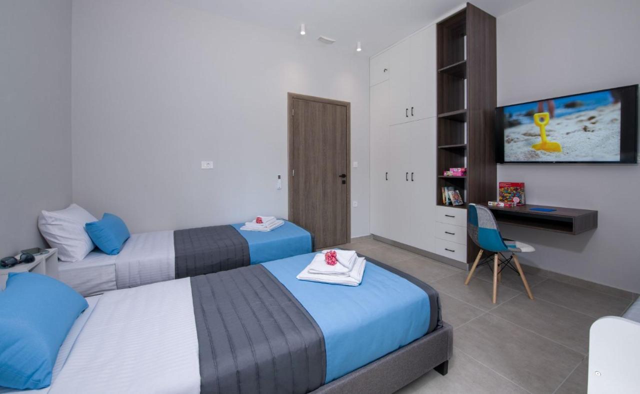 Luxury Villa Eva-Mari With Jacuzzi, 50M From The Beach Stalos Luaran gambar
