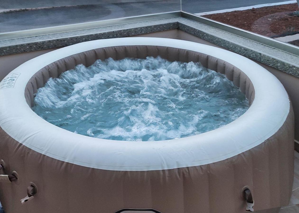 Luxury Villa Eva-Mari With Jacuzzi, 50M From The Beach Stalos Luaran gambar