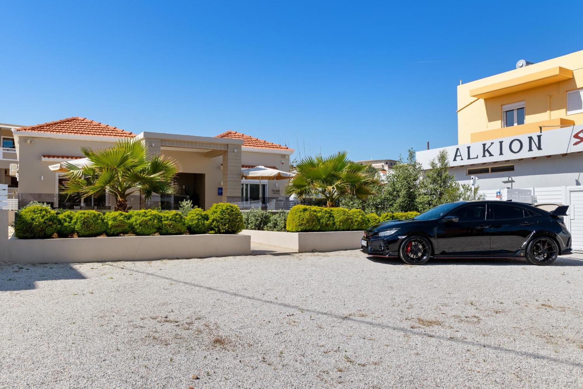 Luxury Villa Eva-Mari With Jacuzzi, 50M From The Beach Stalos Luaran gambar